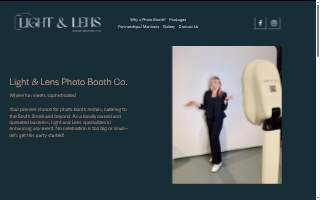 Light & Lens Photo Booth Co.